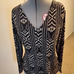 Lascana Venus- Low Back, Long Sleeve Black and Beige Top